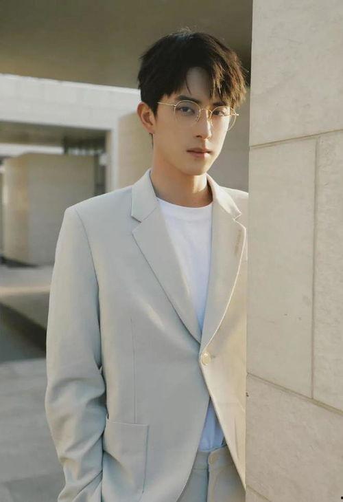 圈内人士爆料王一博赵丽颖,幕后故事曝光  第1张